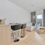 Tasteful With Free Garage And Balcony By Renters 아파트 브로츠와프
