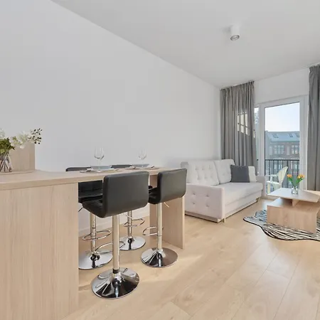 Tasteful With Free Garage And Balcony By Renters Apartment Wroclaw